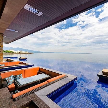 בפו Amane Resort Seikai מראה חיצוני תמונה Infinity pool at the hotel