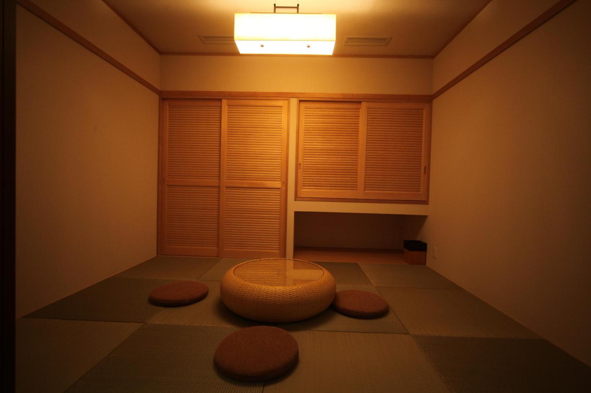 בפו Amane Resort Seikai חדר תמונה A traditional Japanese room
