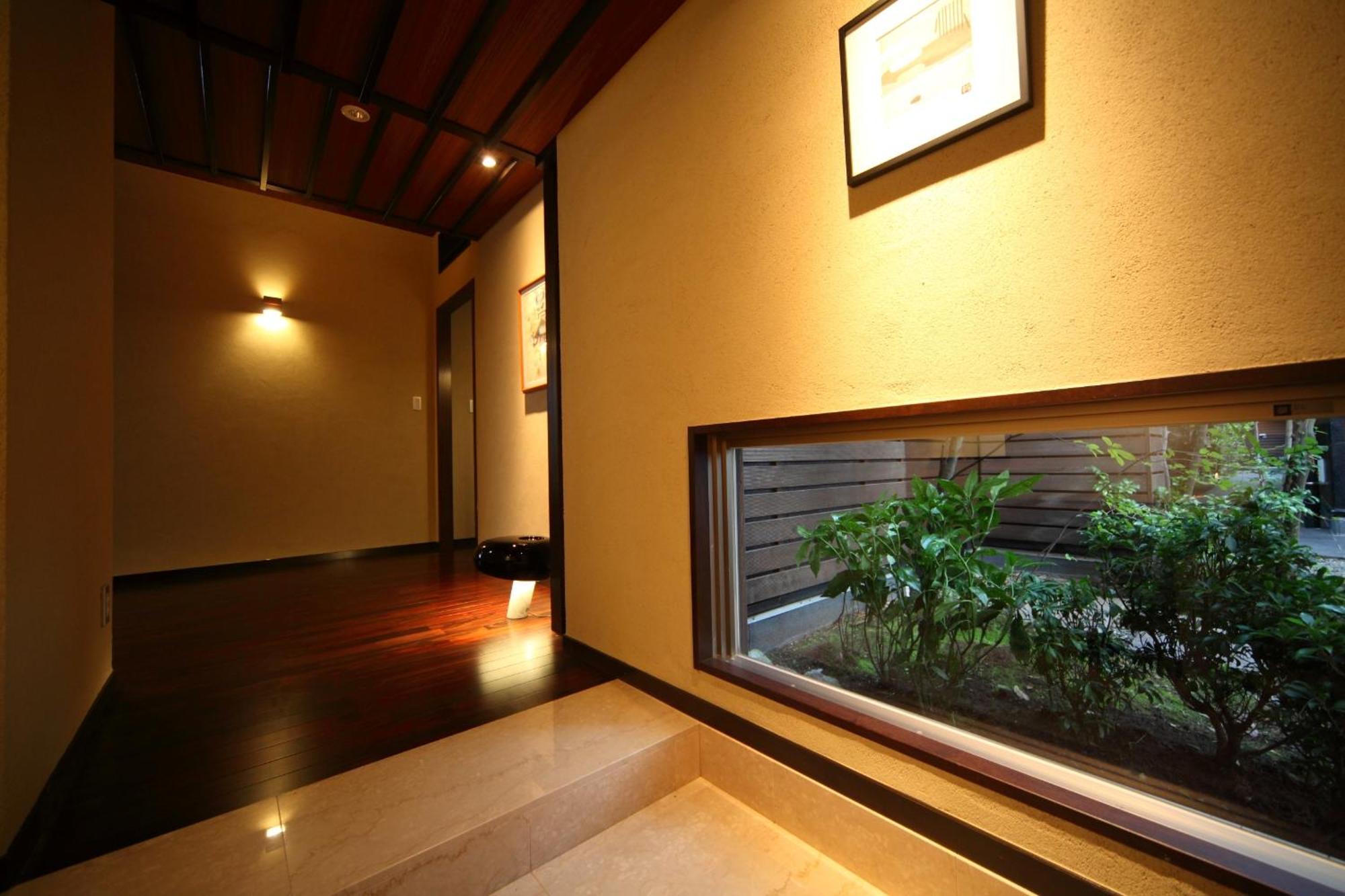 בפו Amane Resort Seikai חדר תמונה A traditional Japanese house