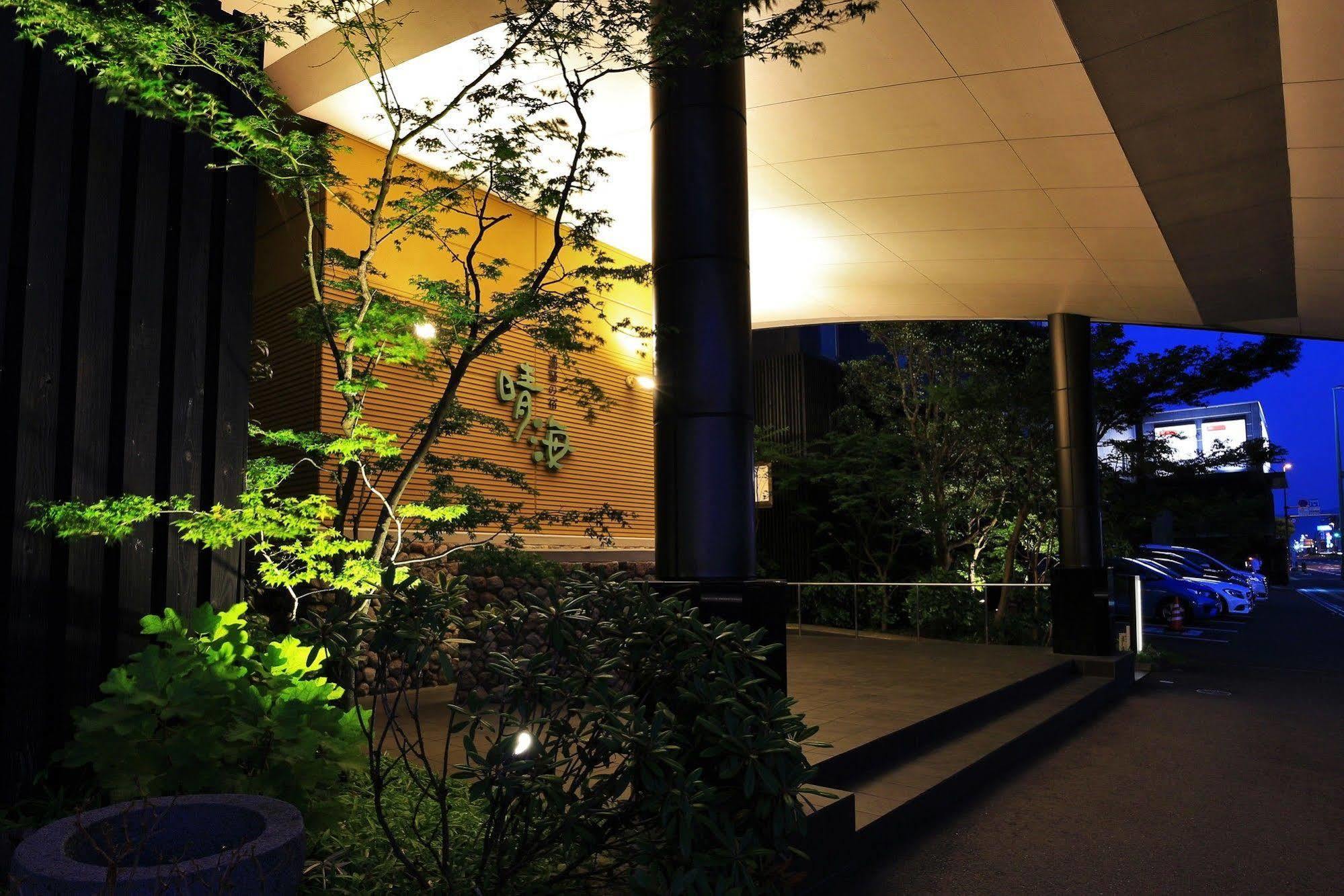 בפו Amane Resort Seikai מראה חיצוני תמונה Entrance to the museum