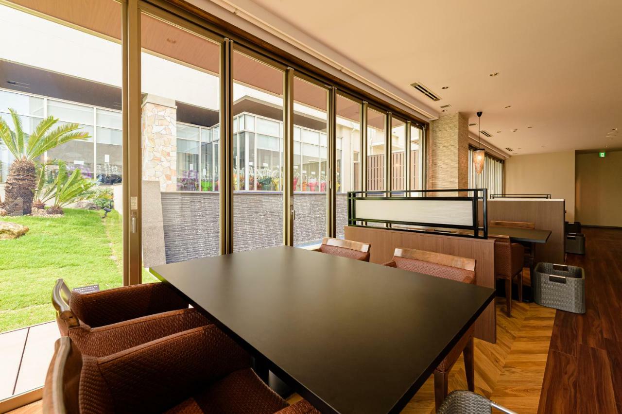 בפו Amane Resort Seikai מראה חיצוני תמונה A typical interior of a restaurant